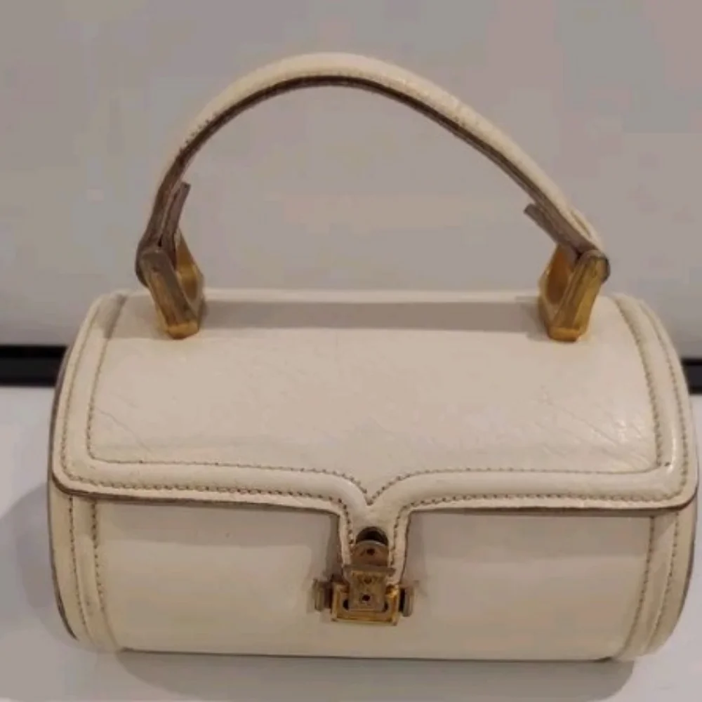 Coblentz Leather, Vintage 1960’s Purse, Made in Italy So cute & leather painted